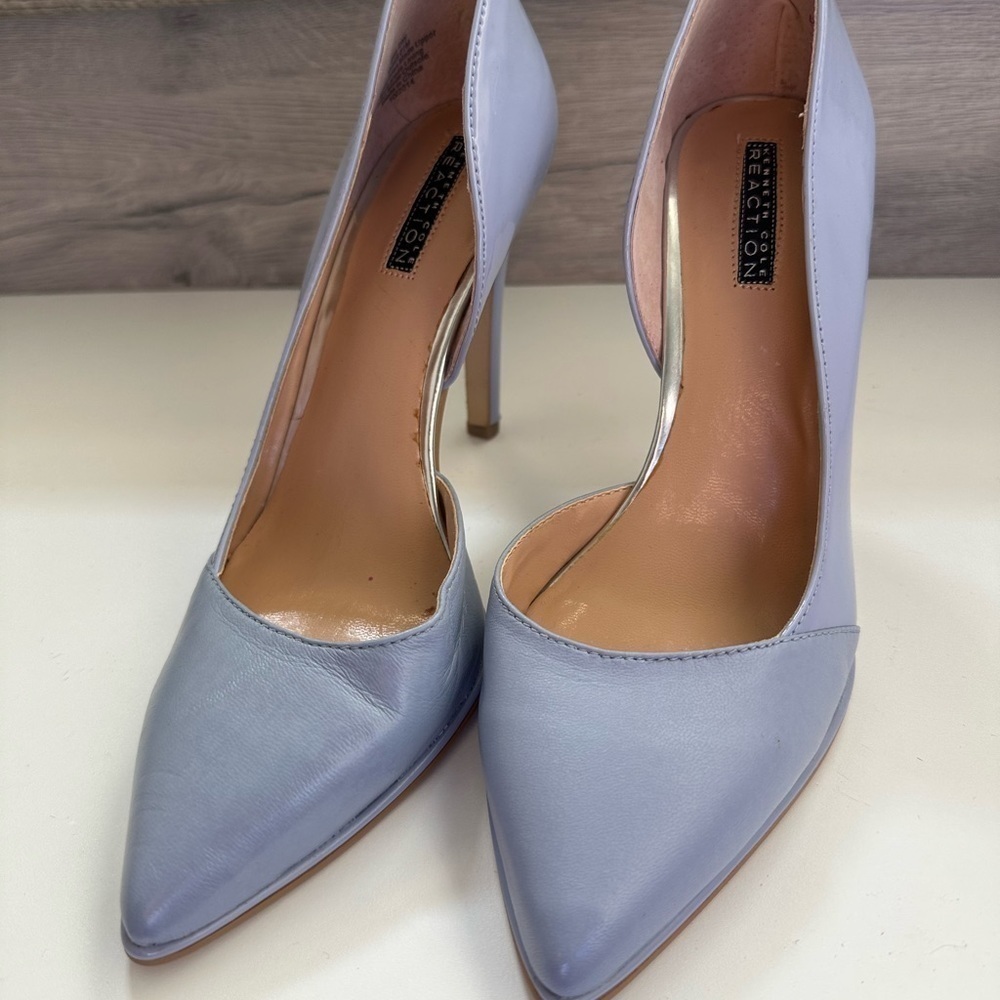 Kenneth Cole Reaction Heels size 6.5 - Picture 4 of 9